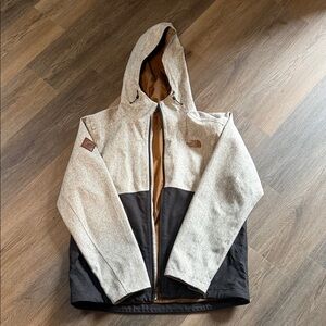 The North Face Men's Cream and Black dry vent Raincoat